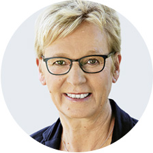 Portrait von Maria Klein-Schmeink. Sie ist gesundheitspolitische Sprecherin der Fraktion Bündnis 90/Die Grünen