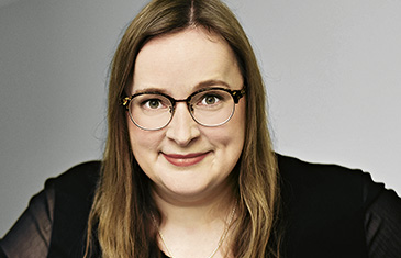 Portrait Prof. Dr. Tanja Segmüller, Professorin für Alterswissenschaft an der Hochschule für Gesundheit in Bochum