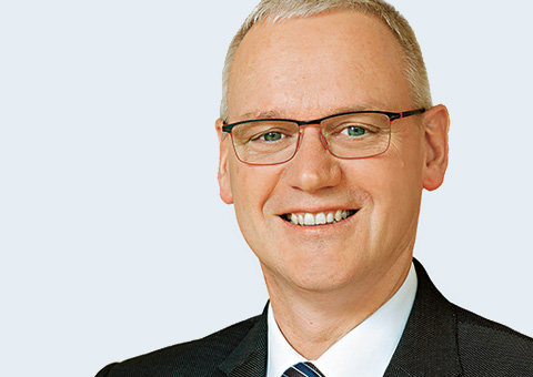 Porträt von Stefan Hussy, Hauptgeschäftsführer der Deutschen Gesetzlichen Unfallversicherung (DGUV)