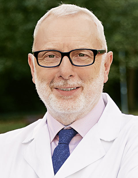 Porträt von Prof. Dr. Dieter Ukena, Chefarzt und medizinischer Leiter des Bremer Zentrums für Lungenmedizin