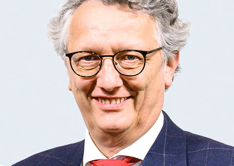Porträt von Hans-Georg Feldmeier, Vorsitzender des Bundesverbandes der Pharmazeutischen Industrie (BPI)