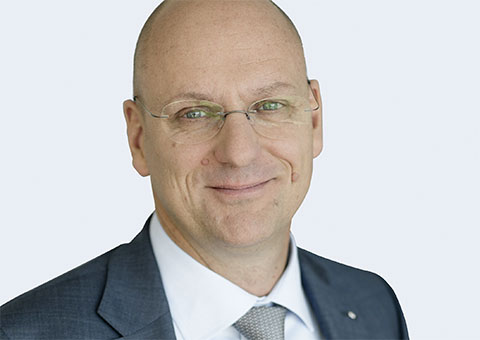 Porträt von Jens Martin Hoyer, Mitglied des Geschäftsführenden Vorstandes vom AOK-Bundesverband