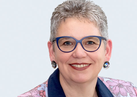 Portrait von Christine Vogler, Präsidentin Deutscher Pflegerat (DPR)