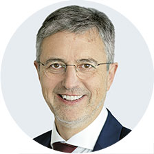 Porträt von Martin Litsch, Vorstandsvorsitzender des AOK-Bundes­verbandes