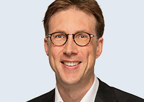 Porträt von Lutz Hager, Vorstandsvorsitzender des Bundesverbandes Managed Care (BMC)