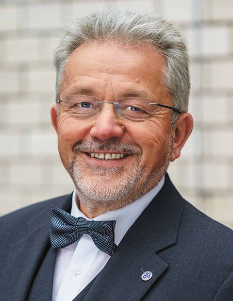 Porträt von Helmut Kneppe, Vorstandsvorsitzender des Kuratoriums Deutsche Altershilfe Wilhelmine-Lübke-Stiftung e. V. (KDA)