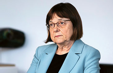 Foto von Ursula Nonnemacher, Ministerin für Soziales, Gesundheit, Integration und Verbraucherschutz in Brandenburg und stellvertretende Ministerpräsidentin