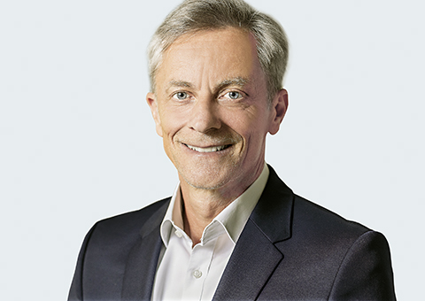 Porträt von Axel Fischer, ab 2024 dritter Geschäftsführer von „Die BrückenKöpfe Management GmbH“