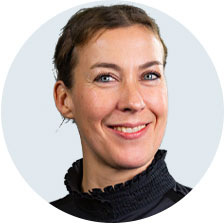 Barbara Huhn, Redakteurin beim KomPart-Verlag