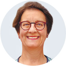 Porträt von Julia Lademann, Professorin für Gesundheits- und Pflegewissenschaft, Dipl. Gesundheitswissenschaftlerin und Krankenschwester