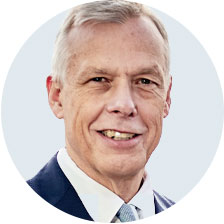 Porträt von Thomas Voigtländer, Vorstandvorsitzender der Deutschen Herzstiftung e. V.